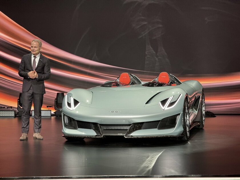 BYD представила футуристичный суперкар — это конкурент McLaren Elva и Ferrari Monza